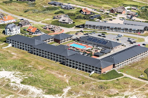 Foto van 4 persoons vakantie huis op een vakantie park in Fanø - Outdoor