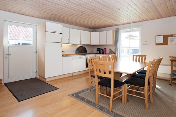 Foto van 6 persoons vakantie huis op een vakantie park in Gråsten - Indoor