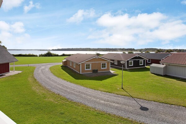 Foto van 6 persoons vakantie huis op een vakantie park in Gråsten - Outdoor