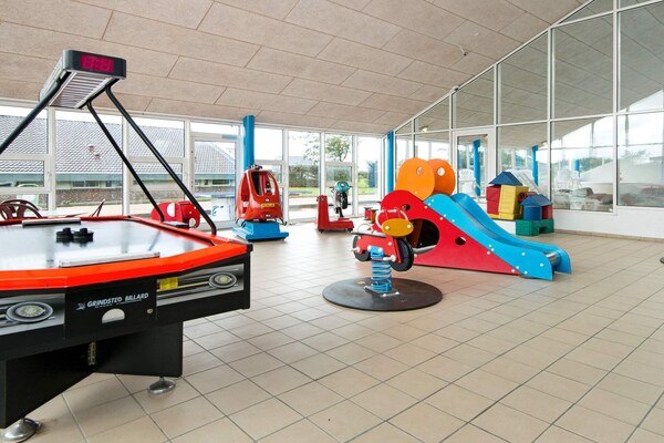 Foto van 6 persoons vakantie huis op een vakantie park in Hemmet - Untagged