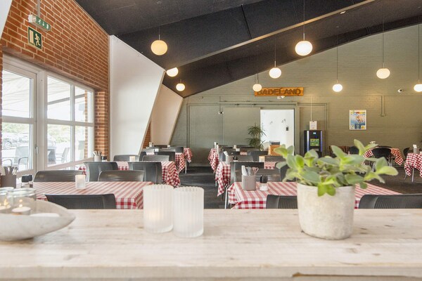 Foto van 8 persoons vakantie huis op een vakantie park in Blåvand - Untagged