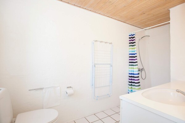 Foto van 8 persoons vakantie huis op een vakantie park in Blåvand - Indoor