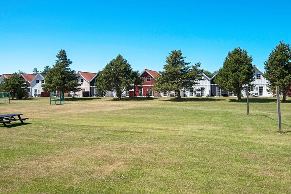 Foto van 6 persoons vakantie huis op een vakantie park in Blåvand - View
