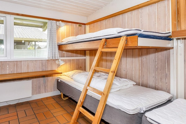 Foto van 6 persoons vakantie huis op een vakantie park in Hanstholm - TanningRoom