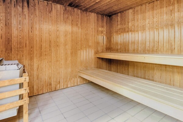 Foto van 4 persoons vakantie huis op een vakantie park in Faaborg - Sauna