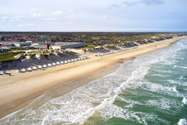 Foto van 6 persoons vakantie huis op een vakantie park in Blokhus - Outdoor