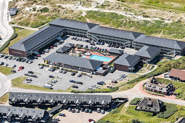 Foto van 4 persoons vakantie huis op een vakantie park in Fanø - Outdoor