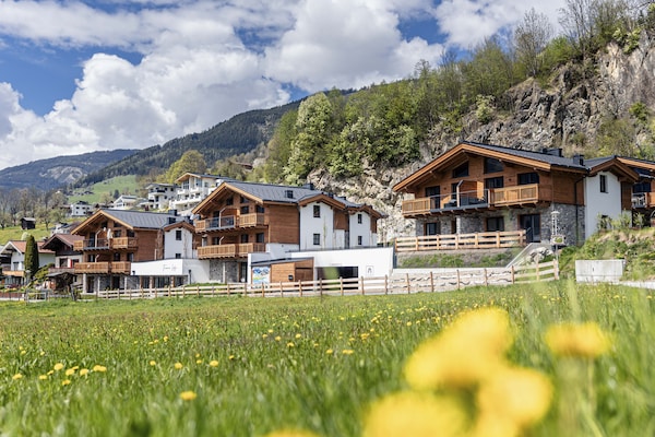 Foto van Luxe chalet met sauna bij het zwemmeer - Vakantiehuis in Uttendorf - GardenSummer