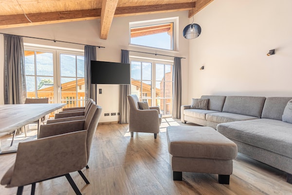 Foto van Luxe chalet met sauna bij het zwemmeer - Vakantiehuis in Uttendorf - LivingRoom