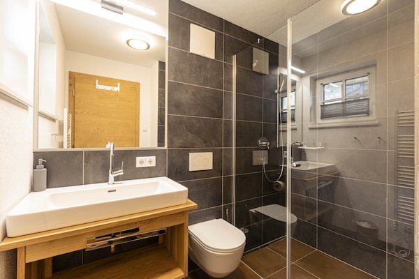 Foto van Luxe chalet met prive sauna, nabij een zwemmeer - Vakantiehuis in Uttendorf - Untagged