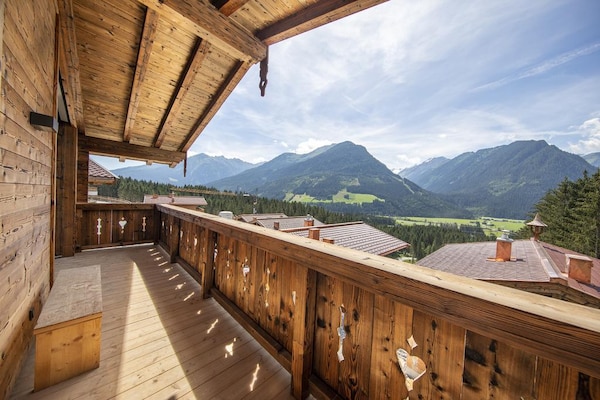 Foto van Alpine Chalet met Ski-In toegang - Vakantiehuis in Neukirchen - ViewSummer