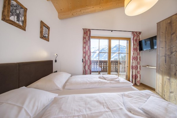 Foto van Chaletverblijf nabij de Krimmler watervallen - Vakantiehuis in Neukirchen - BedRoom