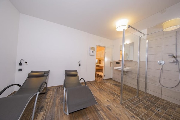 Foto van Chaletverblijf nabij de Krimmler watervallen - Vakantiehuis in Neukirchen - BathRoom