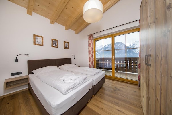 Foto van Chaletverblijf nabij de Krimmler watervallen - Vakantiehuis in Neukirchen - BedRoom