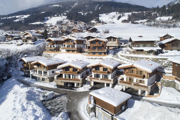 Foto van Chaletverblijf nabij de Krimmler watervallen - Vakantiehuis in Neukirchen - ExteriorWinter