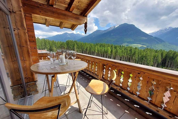 Foto van Rossberg Chalet met panoramisch uitzicht - Vakantiehuis in Neukirchen - TerraceBalcony