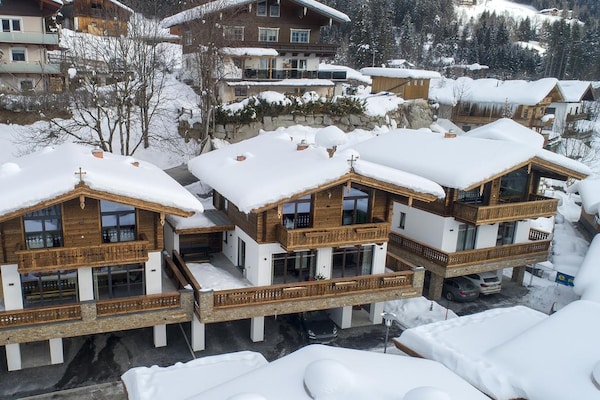 Foto van Chalet in Neukirchen bij Skilift - Vakantiehuis in Neukirchen - ExteriorWinter