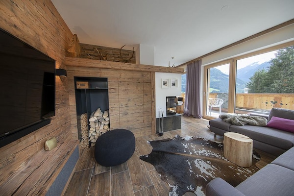 Foto van Chalet in Neukirchen bij Skilift - Vakantiehuis in Neukirchen - LivingRoom