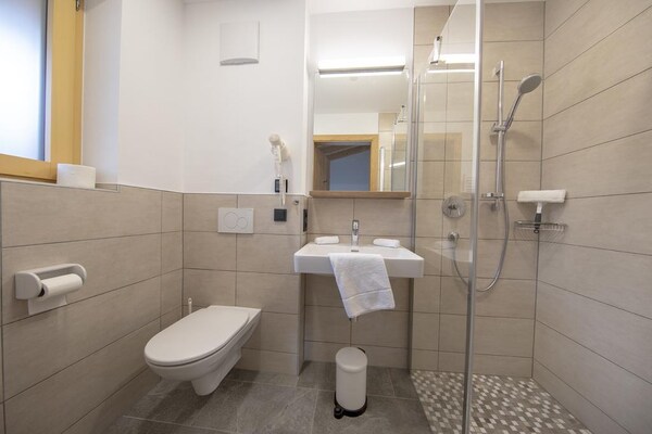 Foto van Alpine familiechalet nabij Wildkogel - Vakantiehuis in Neukirchen - BathRoom
