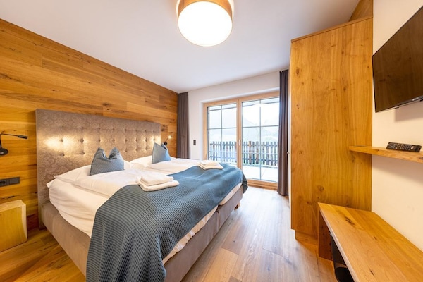 Foto van Chalet in Neukirchen met sauna en balkon - Vakantiehuis in Neukirchen - BedRoom