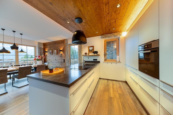 Foto van Chalet in Neukirchen met sauna en balkon - Vakantiehuis in Neukirchen - Kitchen
