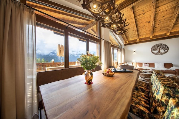 Foto van Verblijf in de buurt van Ski Arena Wildkogel - Vakantiehuis in Neukirchen - DiningRoom