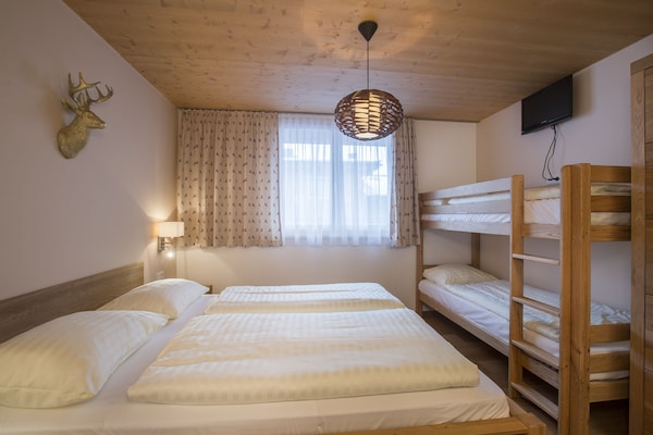 Foto van Modern appartement met sauna en balkon - Vakantiehuis in Neukirchen am Großvenediger - BedRoom