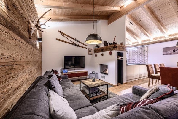 Foto van Nationalpark Chalet Dreiherrenspitze - Vakantiehuis in Neukirchen - LivingRoom