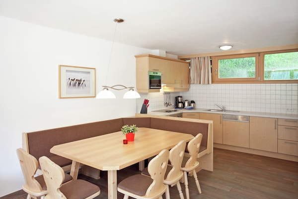 Foto van Luxe verblijf in Wald im Pinzgau met sauna - Vakantiehuis in Wald-Königsleiten - Kitchen