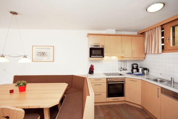 Foto van Luxe verblijf in Wald im Pinzgau met sauna - Vakantiehuis in Wald-Königsleiten - Kitchen