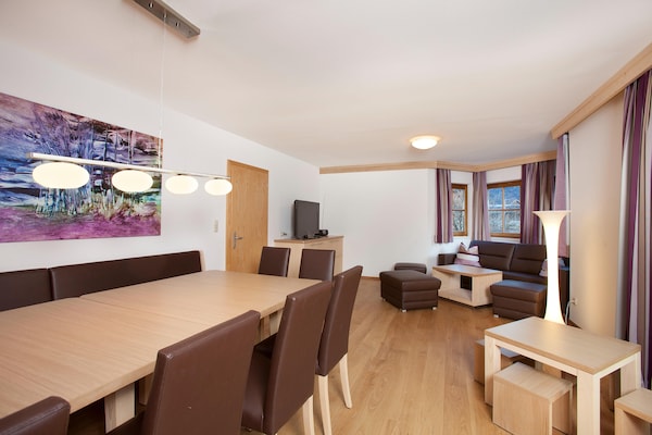 Foto van Chalet in Pinzgau bij Wildkogel Arena - Vakantiehuis in Wald im Pinzgau - DiningRoom