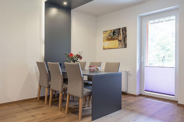 Foto van Modern appartement met balkon (zonder borg) - Vakantiehuis in Eisenerz - DiningRoom