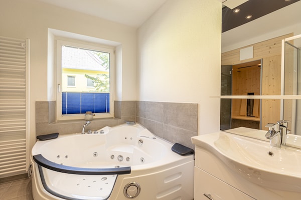 Foto van Luxe appartement met infraroodsauna (zonder borg) - Vakantiehuis in Eisenerz - BathRoom