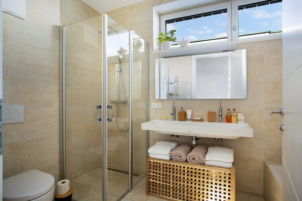 Foto van Fantastisch chalet met IR-sauna - Vakantiehuis in St. Lambrecht - BathRoom