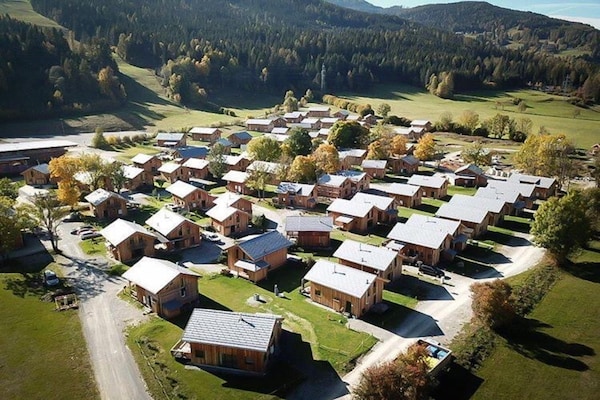 Foto van Luxe chalet in Sankt Georgen met jacuzzi - Vakantiehuis in Sankt Georgen am Kresichberg - AreaSummer1KM
