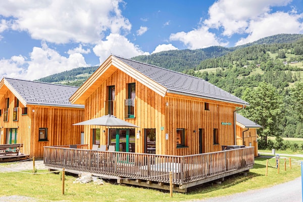 Foto van Modern chalet met whirlpool - Vakantiehuis in Sankt Georgen am Kresichberg - ExteriorSummer