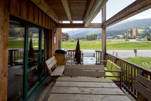 Foto van Sfeervol chalet met sauna en whirlpool - Vakantiehuis in Kreischberg Murau - TerraceBalcony