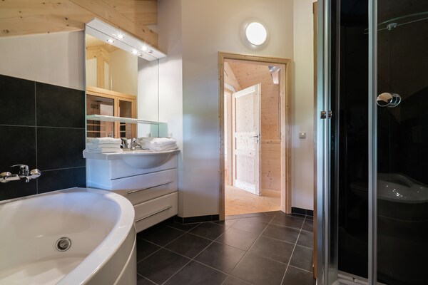 Foto van Sfeervol chalet met hottub - Vakantiehuis in Kreischberg Murau - LivingRoom