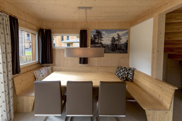 Foto van Levendig chalet vlakbij skipiste - Vakantiehuis in Sankt Georgen am Kresichberg - DiningRoom