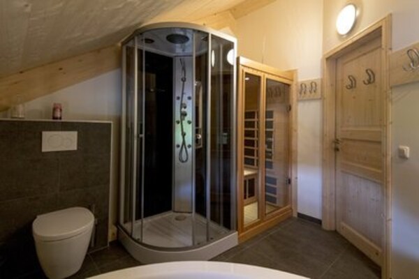 Foto van Levendig chalet vlakbij skipiste - Vakantiehuis in Sankt Georgen am Kresichberg - BathRoom
