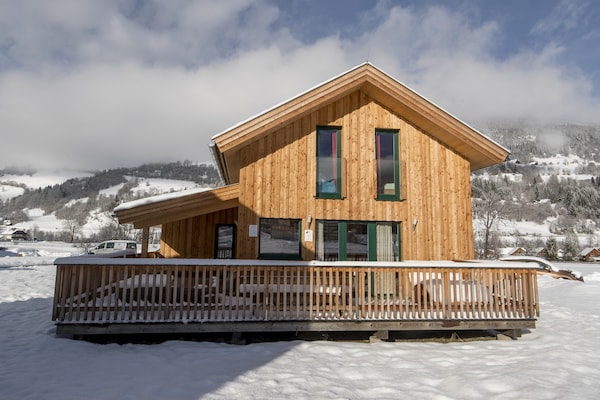 Foto van Levendig chalet vlakbij skipiste - Vakantiehuis in Sankt Georgen am Kresichberg - ExteriorWinter