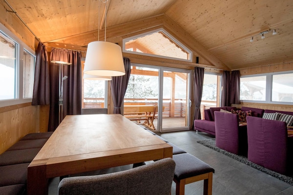 Foto van Mooi chalet met bubbelbad - Vakantiehuis in Turracherhöhe - DiningRoom