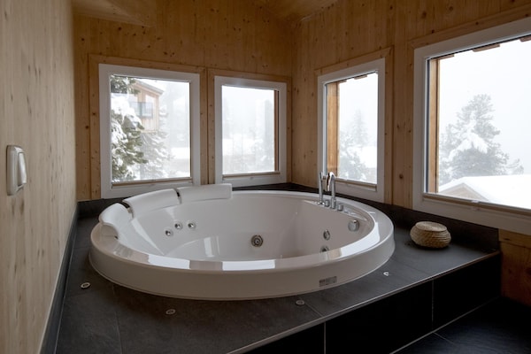 Foto van Mooi chalet met bubbelbad - Vakantiehuis in Turracherhöhe - Wellness