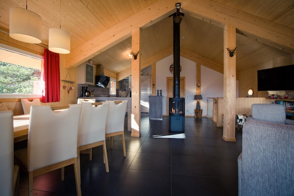 Foto van Chalet bij skigebied in Oostenrijk met sauna - Vakantiehuis in Turracherhöhe - DiningRoom