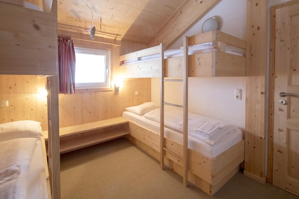 Foto van Vrijstaand chalet in Turracherhöhe met een sauna - Vakantiehuis in Turracherhöhe - BedRoom