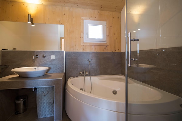 Foto van Chalet in Oostenrijk bij Skipistes & Sauna - Vakantiehuis in Turracherhöhe - BathRoom