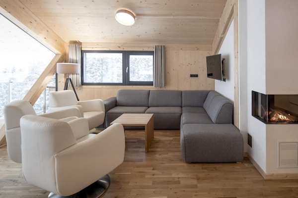 Foto van Mooi chalet met balkons - Vakantiehuis in Schladming - Pichl, Ennstal - LivingRoom