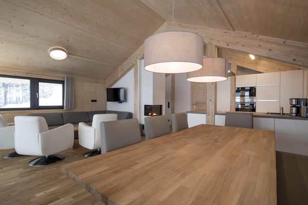 Foto van Mooi chalet met balkons - Vakantiehuis in Schladming - Pichl, Ennstal - DiningRoom