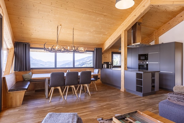 Foto van Sfeervol chalet met uitzicht - Vakantiehuis in Schladming - Pichl, Ennstal - DiningRoom
