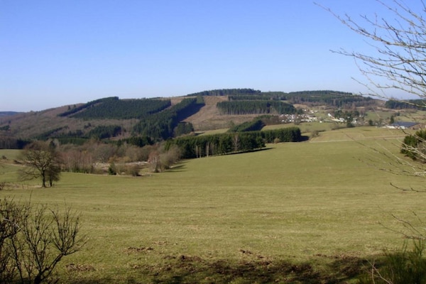 Foto van Charmant chalet met zwembad - Vakantiehuis in Dochamps - AreaSummer5KM